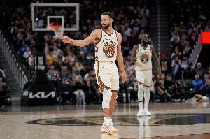 348809